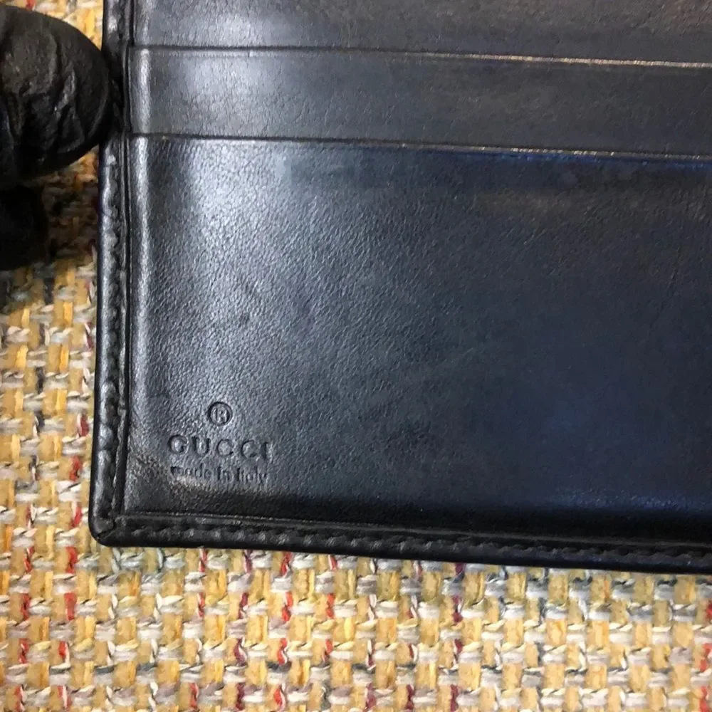GUCCI GG Black Guccissima Bifold Wallet With Billfold & Coin Section